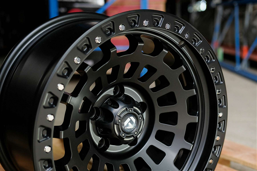 ДИСК АВТОМОБИЛЬНЫЙ АЛЮМИНИЕВЫЙ ЛИТОЙ FUEL ZEPHYR D632 (Реплика) 17х9 ET-12 5X127 ЦО-71.6