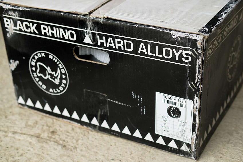 ДИСК АВТОМОБИЛЬНЫЙ АЛЮМИНИЕВЫЙ ЛИТОЙ BLACK RHINO SPROCKET 17х9 ET-12 5X127 ЦО-71.6