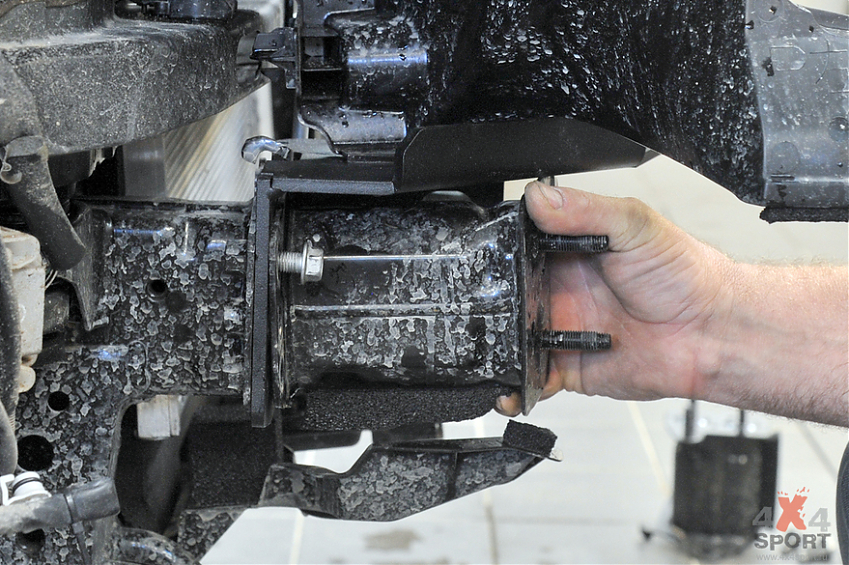 Установочный комплект для лебедки в штатный бампер TLC Prado 150 2017+