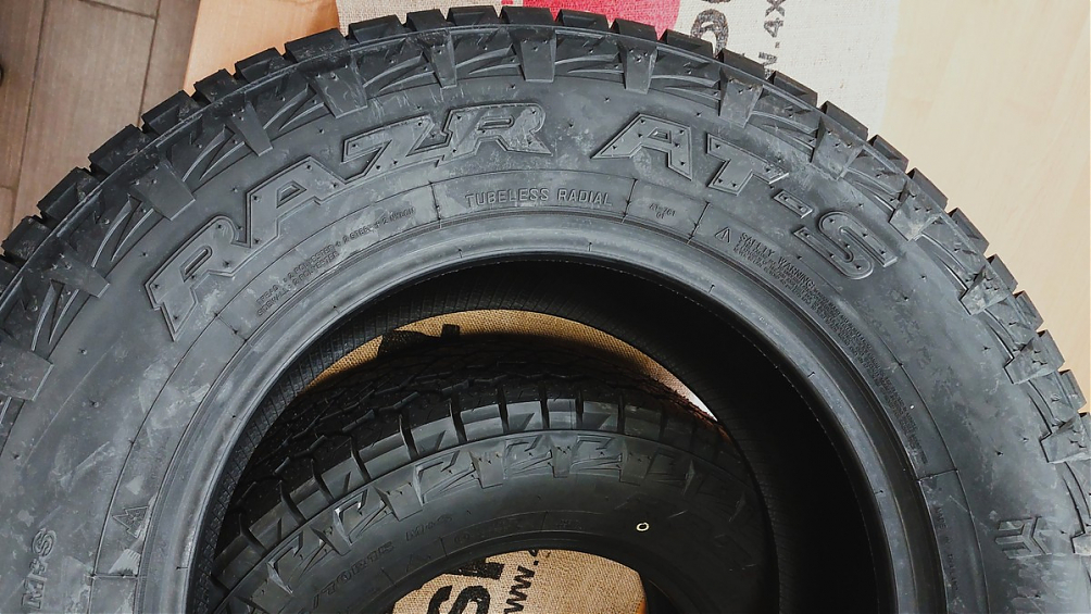Шина Maxxis RAZR AT-S 275/55R20 117T