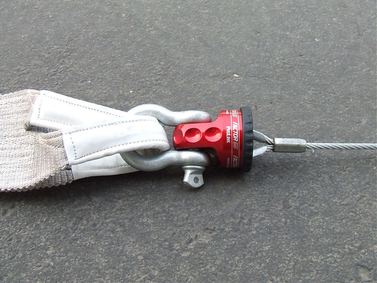 Шакл для лебедки вместо крюка Factor 55 PROLINK Красный