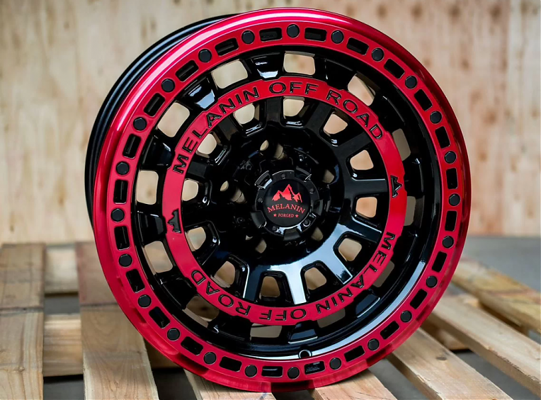 ДИСК АВТОМОБИЛЬНЫЙ АЛЮМИНИЕВЫЙ ЛИТОЙ Melanin Off Road Wheels 12173 r17x8.5 5x127,7 ET-12 ЦО 71.56 Черный + красный