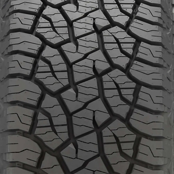 Шина вседорожная всесезонная Kumho Road Venture AT52 285/70 R17	121/118R