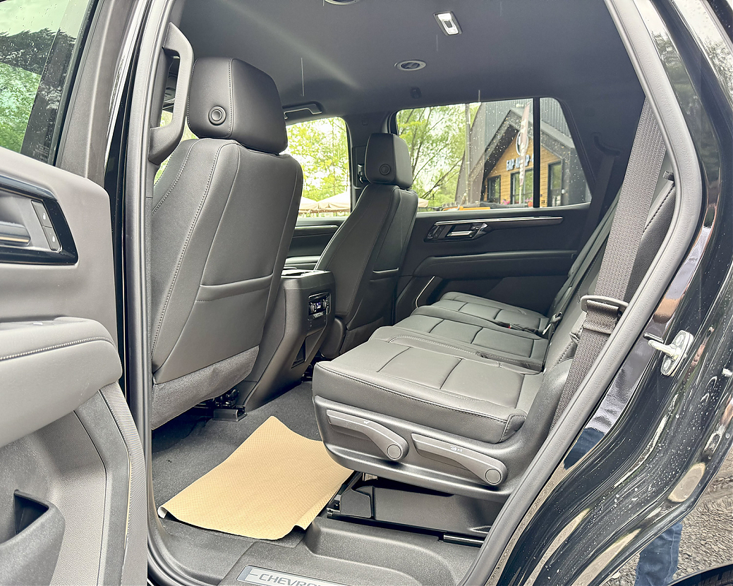 CHEVROLET ТАНОЕ LT Черный, рестайлинг 2025