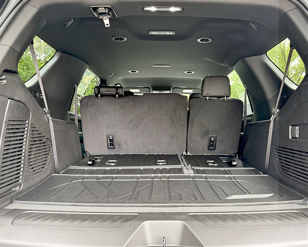 CHEVROLET ТАНОЕ LT Черный, рестайлинг 2025