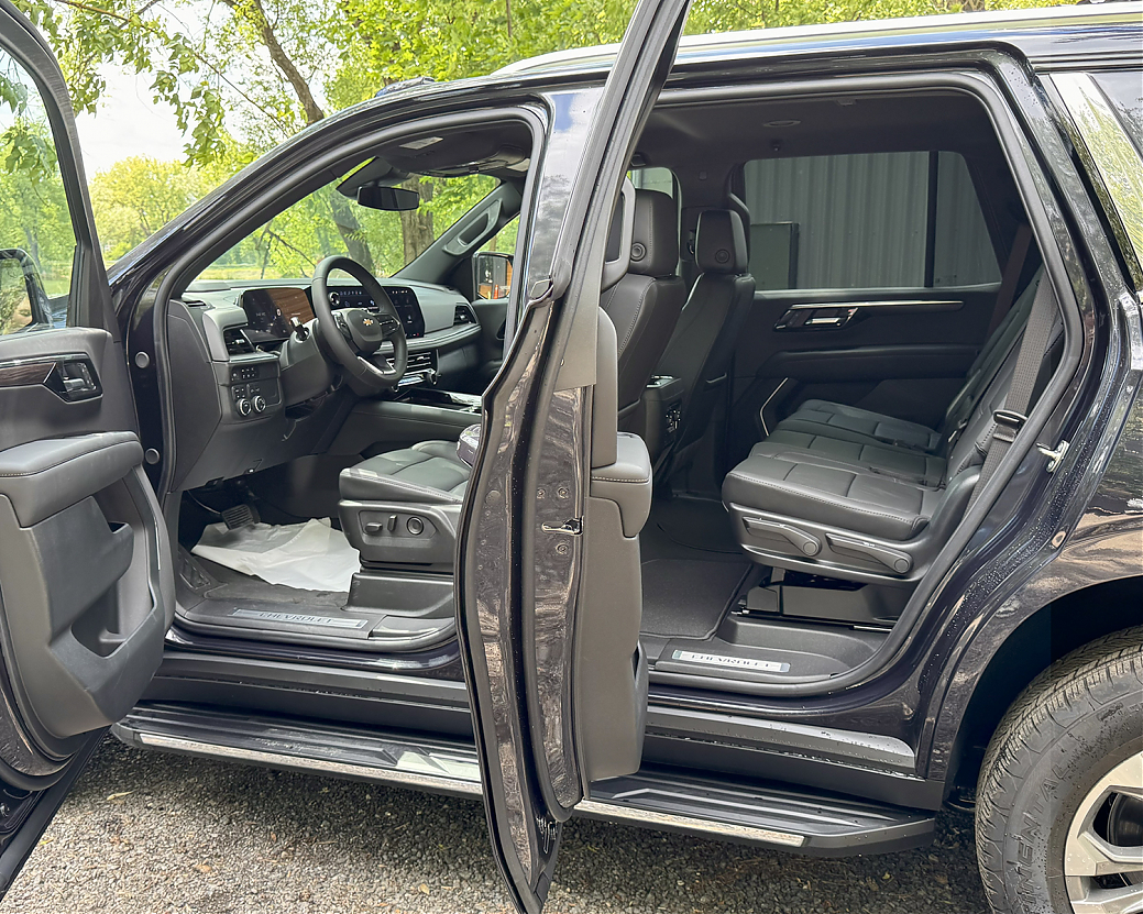 CHEVROLET ТАНОЕ LT Серый, рестайлинг 2025