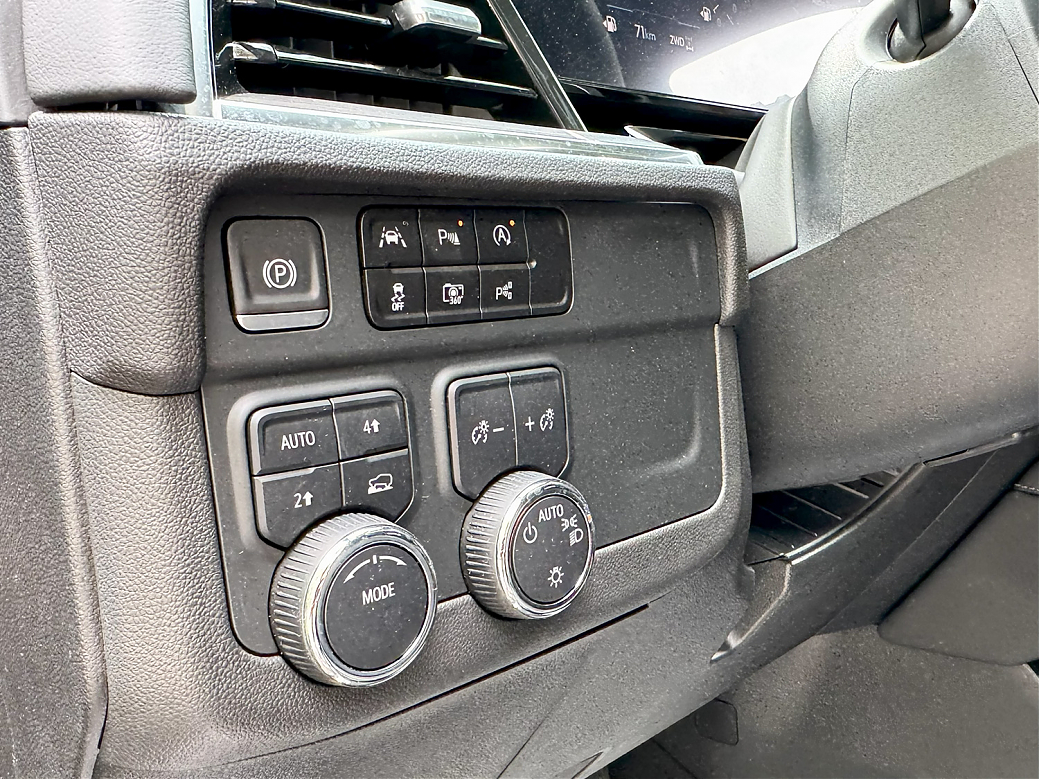 CHEVROLET ТАНОЕ LT Серый, рестайлинг 2025